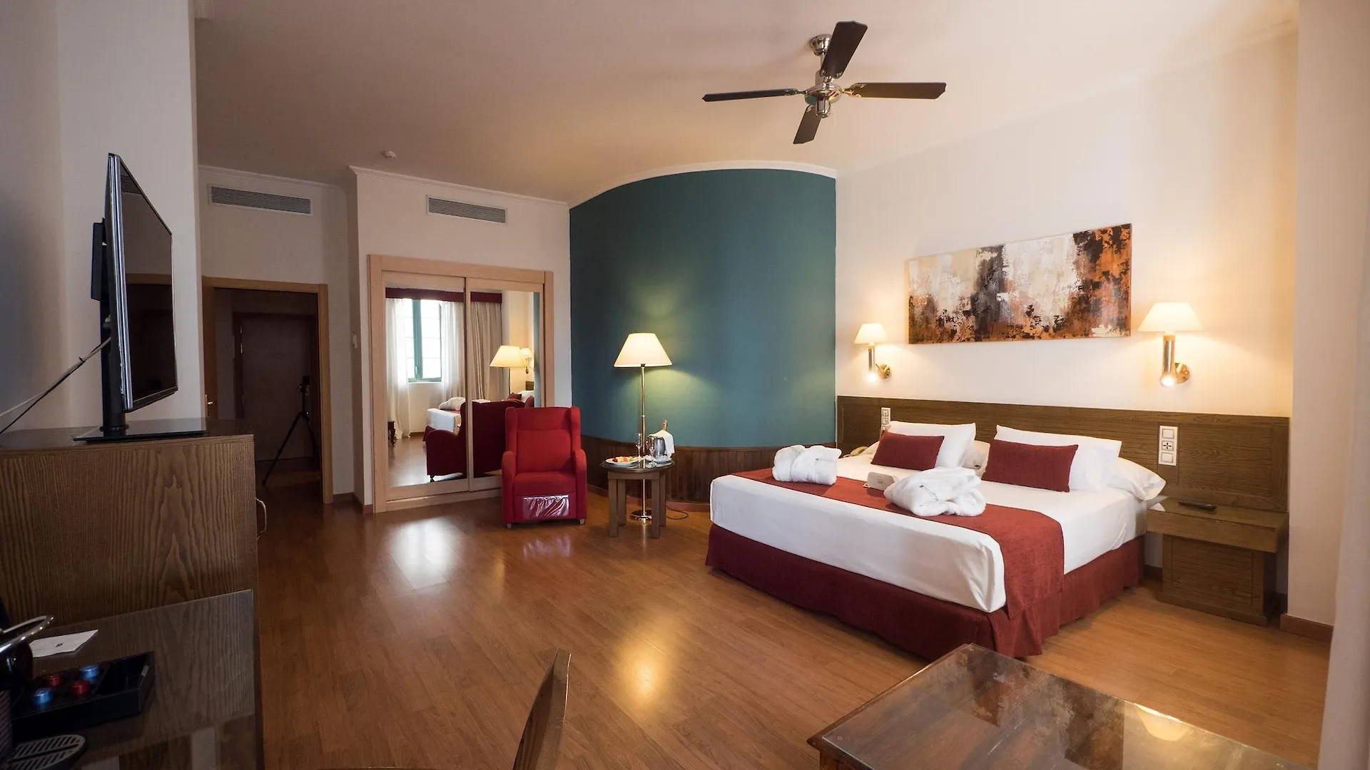 Senator Cadiz Hotel