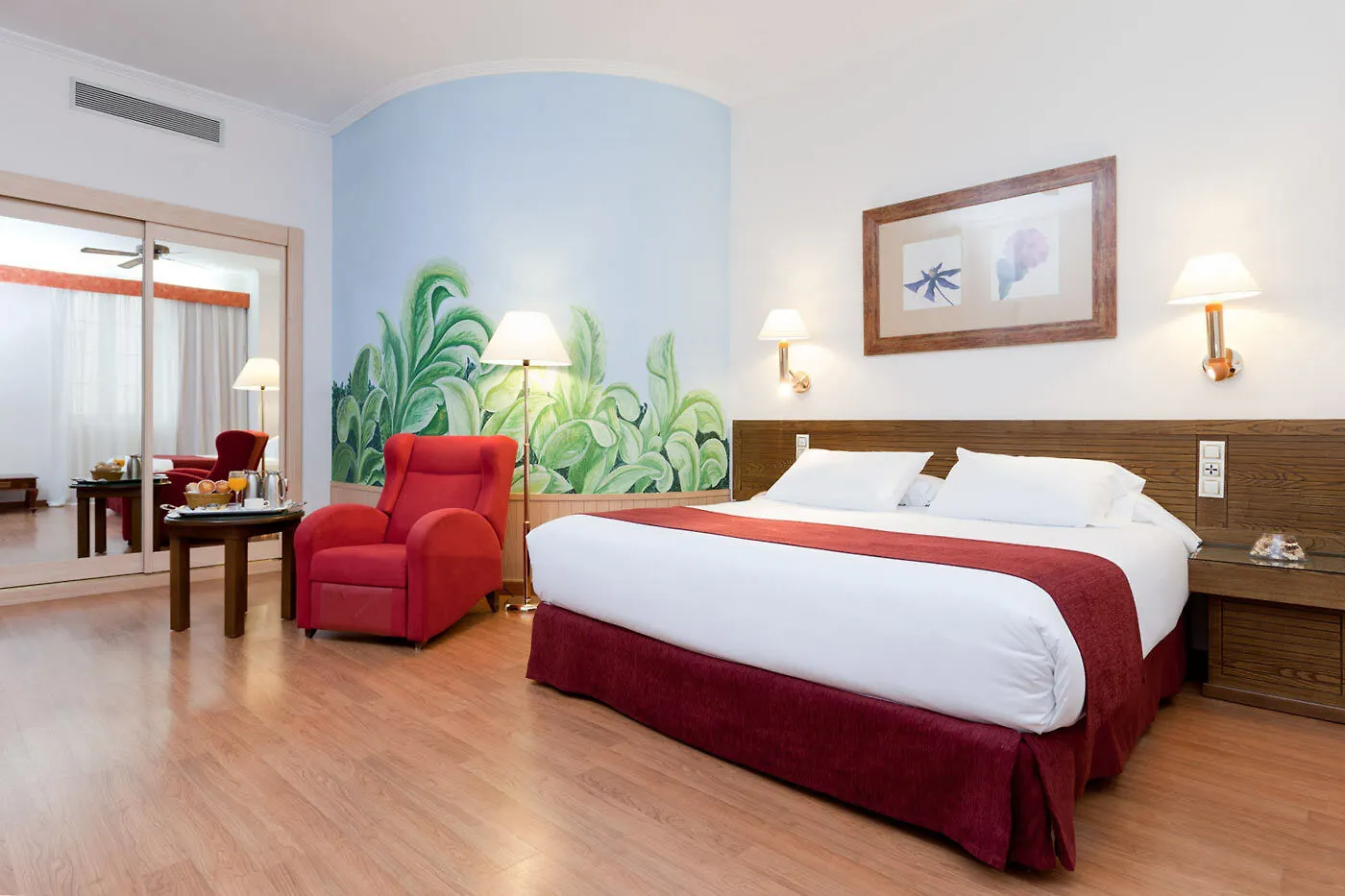 Senator Cádiz Spa Hotel 4*,