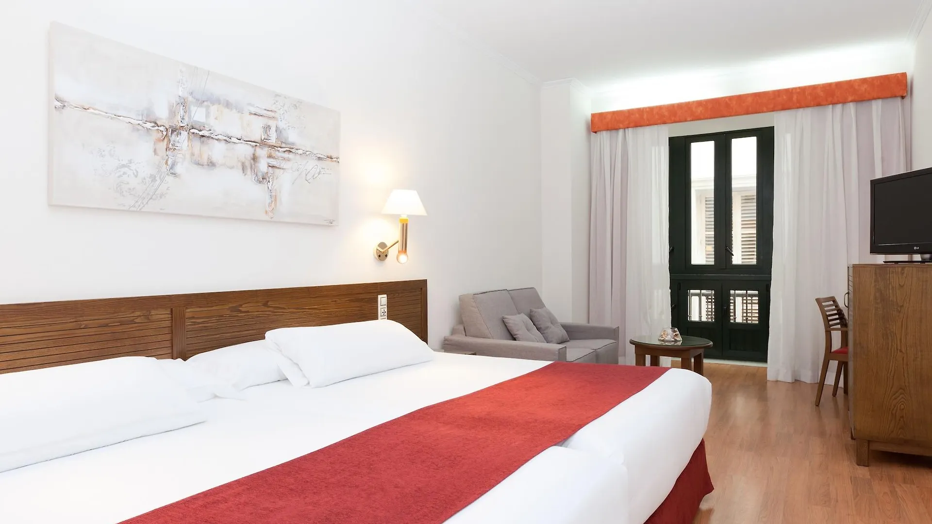 Senator Cadiz Hotel