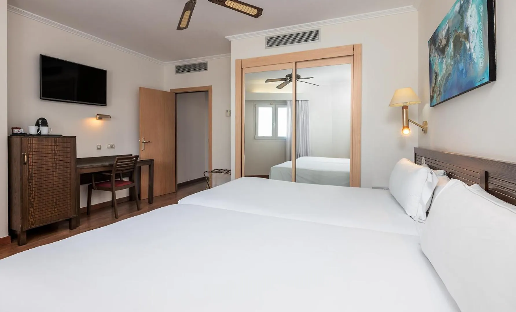 Senator Cadiz Hotel