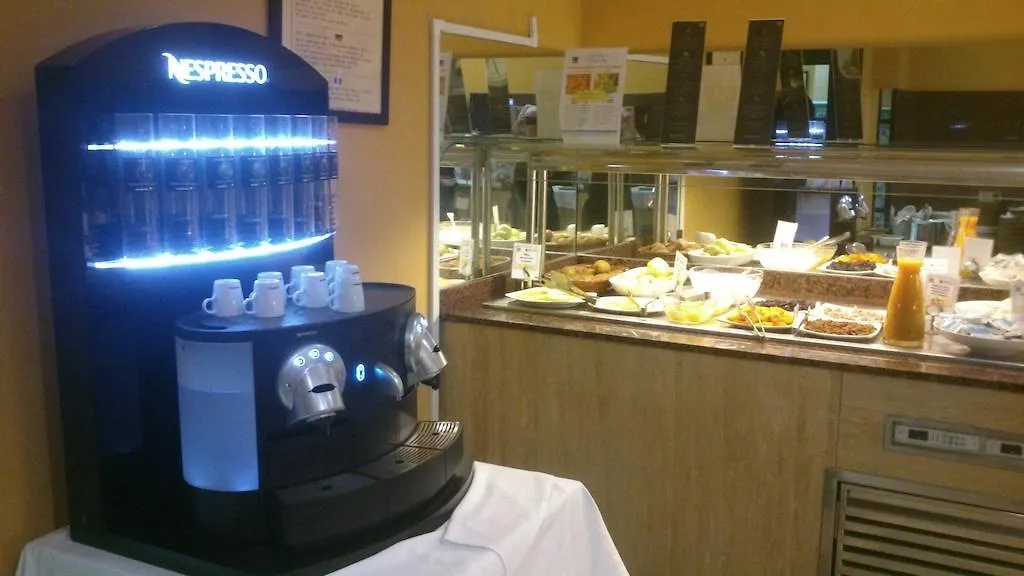 ****  Senator Cadiz Hotel Spain